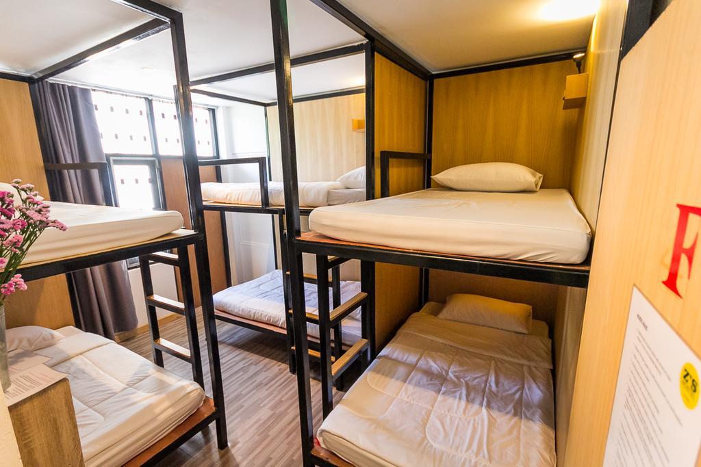 Z'S Hostel At Tha Phae Gate Chiang Mai Buitenkant foto